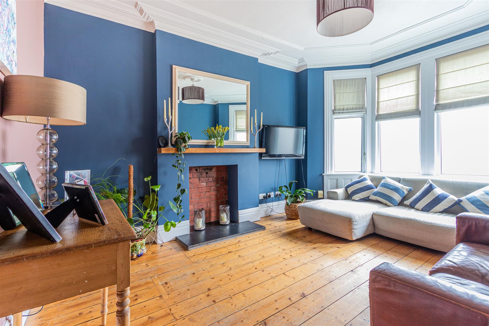 WINCHESTER AVENUE, PENYLAN, CARDIFF Jeffrey Ross Estate Agents